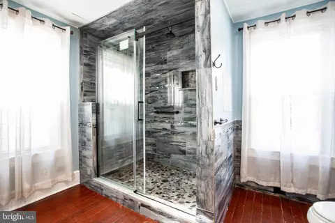 Bath - 527 Broad St, Beverly, NJ 08010 photo 1 of 1