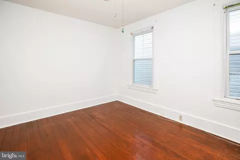 Bedroom - 527 Broad St, Beverly, NJ 08010 photo 2 of 2