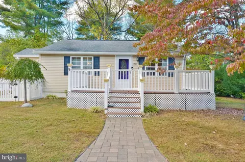 1921 Roosevelt Ave, Marlton, NJ 08053