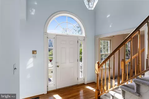Entry Way - 16 Byron Dr, Mount Laurel, NJ 08054 photo 1 of 3