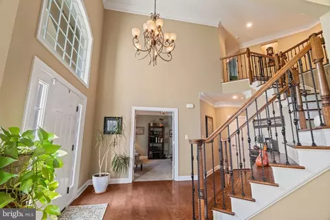Entry Way - 6 Fox Hill Dr, Southampton, NJ 08088 photo 2 of 8