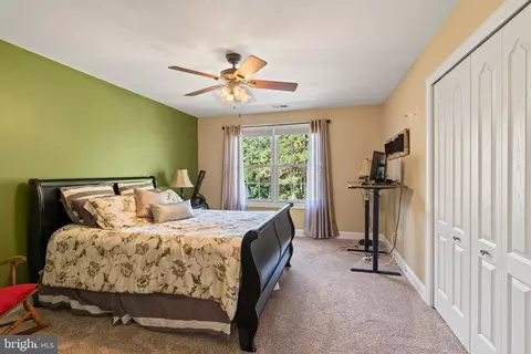 Bedroom - 6 Fox Hill Dr, Southampton, NJ 08088 photo 3 of 9
