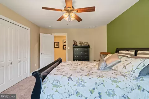 Bedroom - 6 Fox Hill Dr, Southampton, NJ 08088 photo 4 of 9