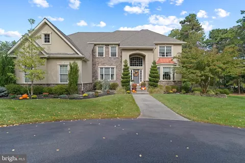 6 Fox Hill Dr, Southampton, NJ 08088