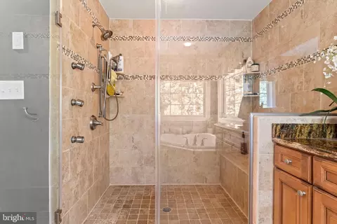 Bath - 6 Fox Hill Dr, Southampton, NJ 08088 photo 3 of 6
