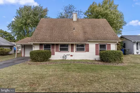 197 Pageant Ln, Willingboro, NJ 08046