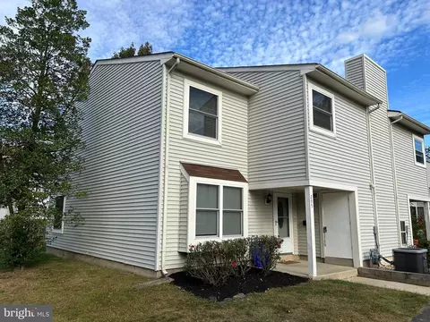 295 Ivy Ct, Marlton, NJ 08053