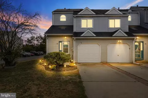 18 Cayenne Ct, Lumberton, NJ 08048
