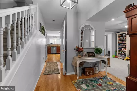 Entry Way - 17 Springcress Dr, Delran, NJ 08075 photo 1 of 6