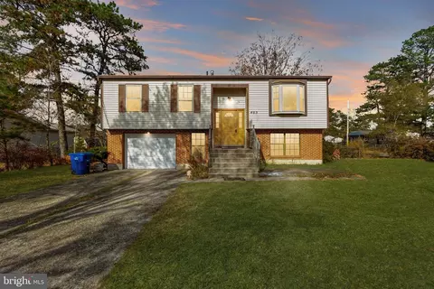 405 Tecumseh Trl, Browns Mills, NJ 08015