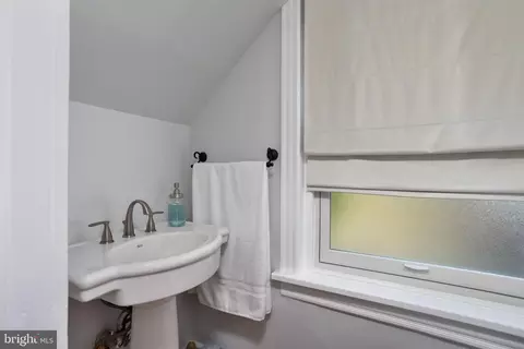 24633 E Main St, Columbus, NJ 08022 photo 17