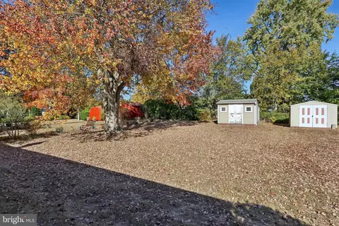 Exterior - 335 Ithaca Ave, Delran, NJ 08075 photo 5 of 7