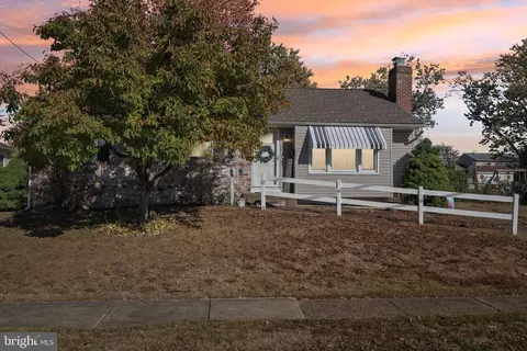 335 Ithaca Ave, Delran, NJ 08075