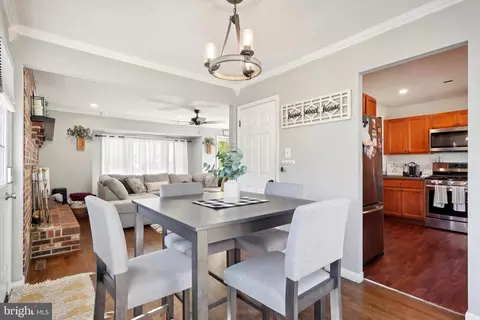 Dining - 335 Ithaca Ave, Delran, NJ 08075 photo 4 of 4