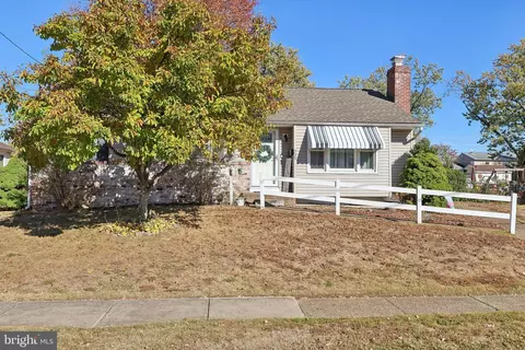 Exterior - 335 Ithaca Ave, Delran, NJ 08075 photo 2 of 7