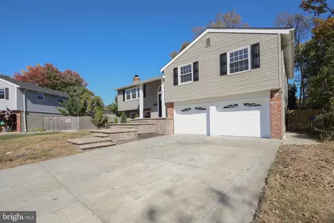 110 Harvey Pl, Mount Laurel, NJ 08054