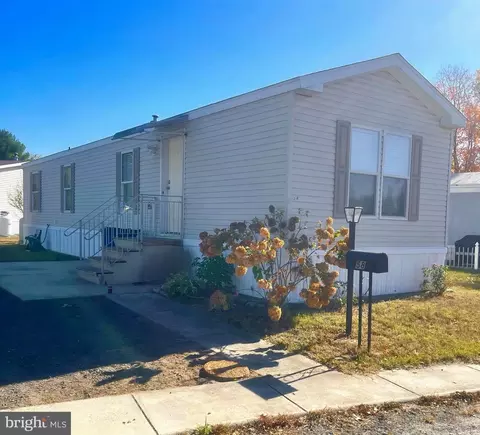 58 Estates Dr, Southampton, NJ 08088