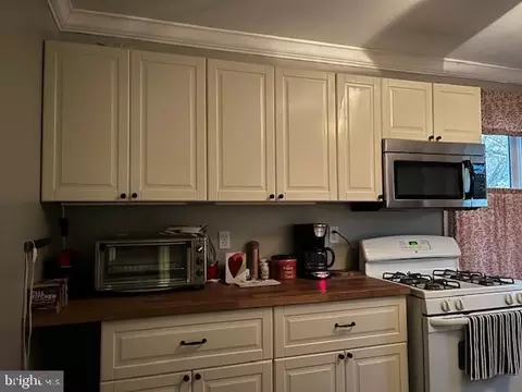 Kitchen - 320 Walter Ave, Delanco, NJ 08075 photo 3 of 3