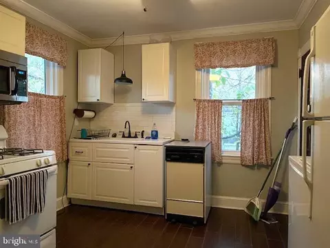 Kitchen - 320 Walter Ave, Delanco, NJ 08075 photo 1 of 3