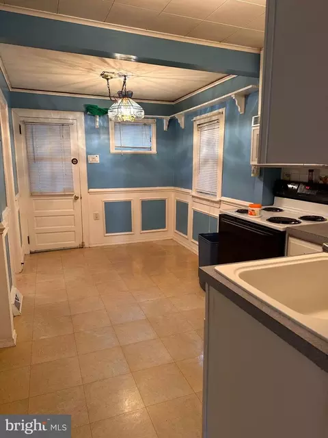 Entry Way - 611 Walnut St, Delanco, NJ 08075 photo 1 of 1