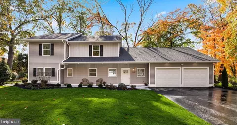 1012 Cedar St, Cinnaminson, NJ 08077