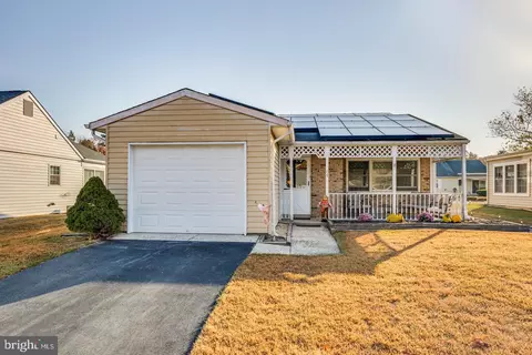 84 Dorchester Dr, Southampton, NJ 08088