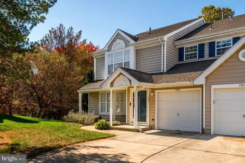 7302 Normandy Dr # B, Mount Laurel, NJ 08054