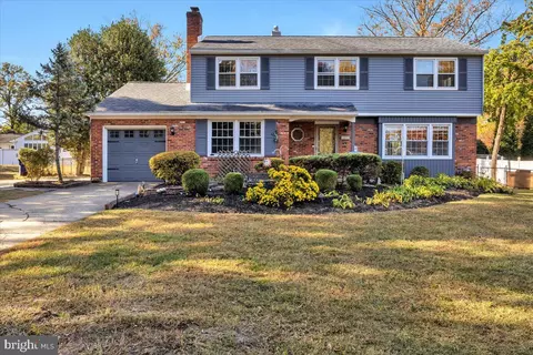 1307 Broadwood Ave, Cinnaminson, NJ 08077