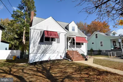 143 Spruce Ave, Maple Shade, NJ 08052