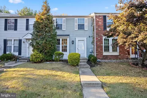 67 Dorchester Cir, Marlton, NJ 08053