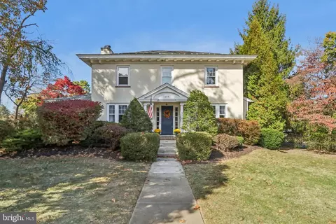 347 E Main St, Moorestown, NJ 08057