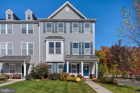 16 Canter Pl, Chesterfield, NJ 08515