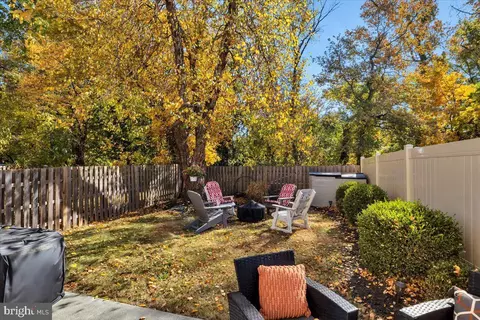 Exterior - 24 E Oleander Dr, Mount Laurel, NJ 08054 photo 4 of 4