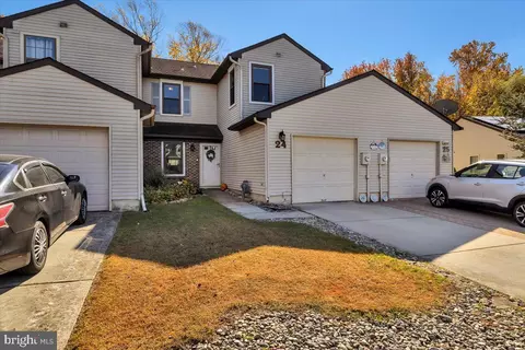 Exterior - 24 E Oleander Dr, Mount Laurel, NJ 08054 photo 1 of 4