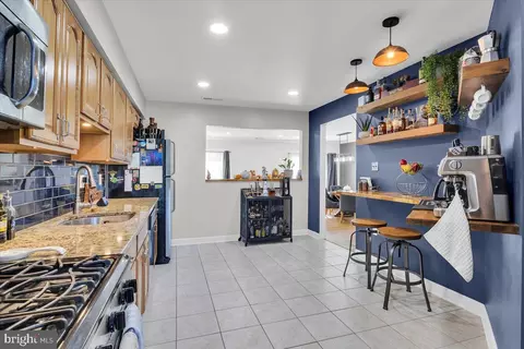 Kitchen - 24 E Oleander Dr, Mount Laurel, NJ 08054 photo 3 of 3