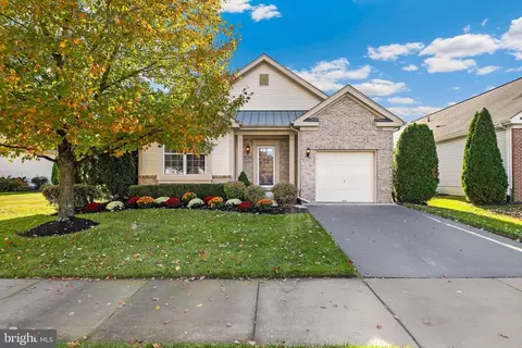 132 Stonehaven Ln, Hainesport, NJ 08036
