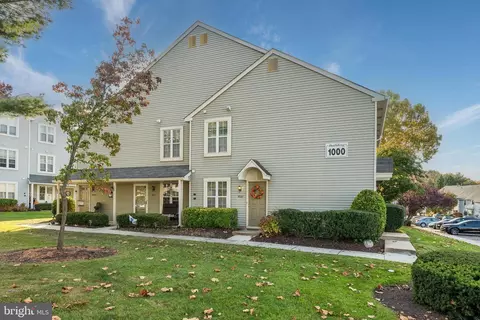 1001 A Sedgefield Dr, Mount Laurel, NJ 08054