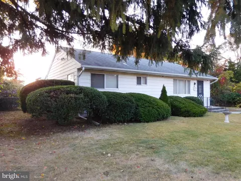 409 West Ave, Delanco, NJ 08075 photo 4