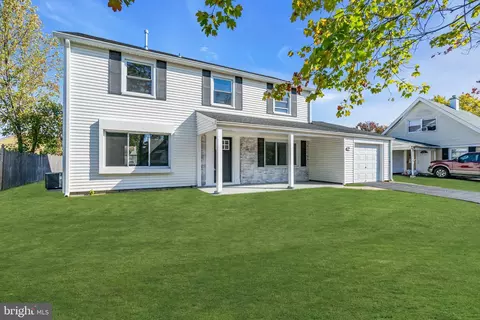 42 Beaverdale Ln, Willingboro, NJ 08046