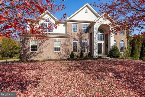 47 Sunflower Cir, Burlington, NJ 08016