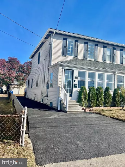 4 Alden Ave # A, Delran, NJ 08075