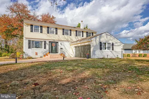 184 E Saint Andrews Dr, Mount Laurel, NJ 08054