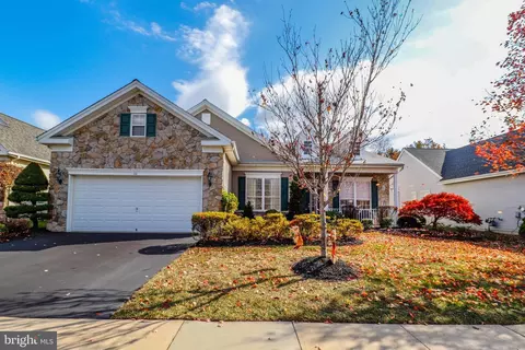 61 Barbary Ln, Columbus, NJ 08022