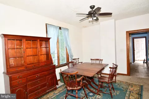 Dining - 728 Cooper St, Beverly, NJ 08010 photo 2 of 2
