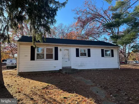 220 Scammell Dr, Browns Mills, NJ 08015
