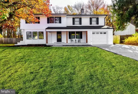 116 Heather Dr, Mount Laurel, NJ 08054