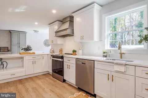 116 Heather Dr, Mount Laurel, NJ 08054 photo 4