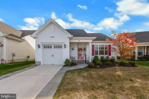 17 Hastings Ave, Medford, NJ 08055