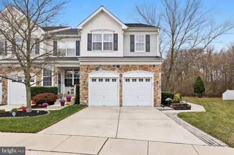 93 Weaver Dr, Marlton, NJ 08053
