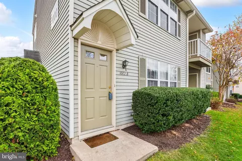 1002 B Sedgefield Dr, Mount Laurel, NJ 08054
